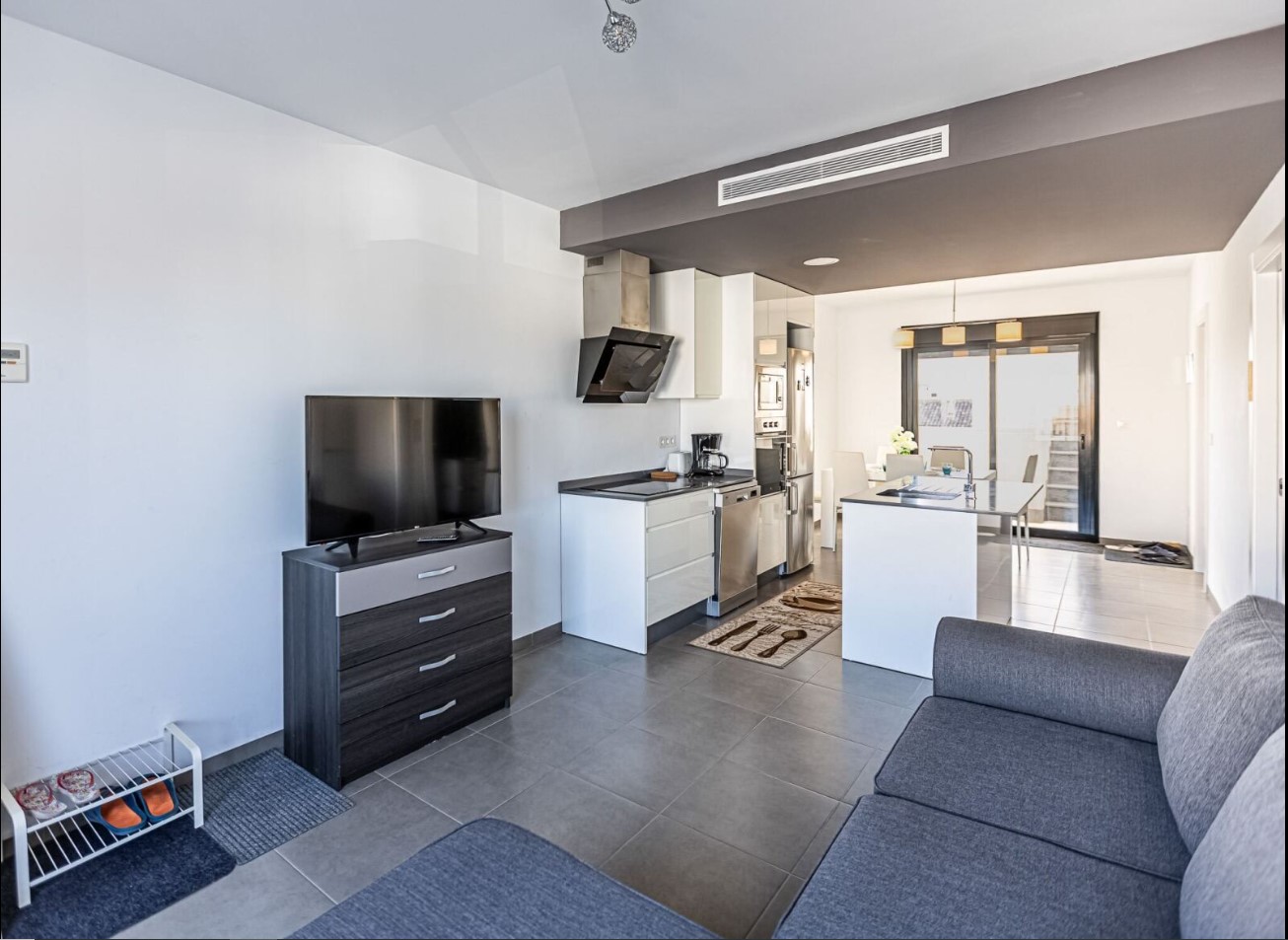 واحتك على البحر: بنغل مرتفع مع غرفة خاصة