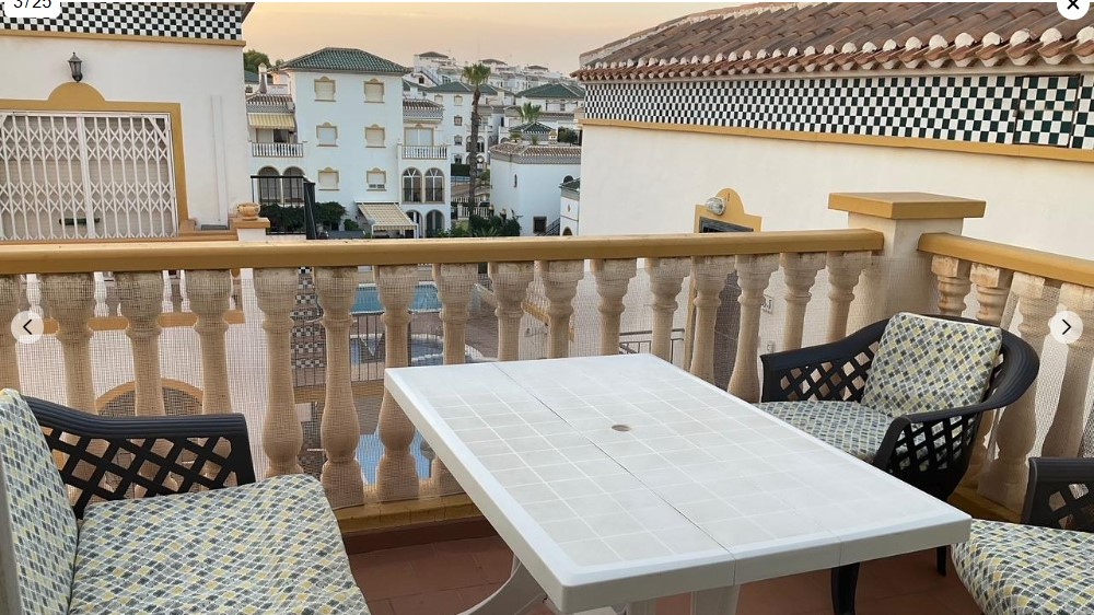 IDEAL PENTHOUSE FOR HOLIDAYS OR INVESTMENT 200 M FROM THE BEACH