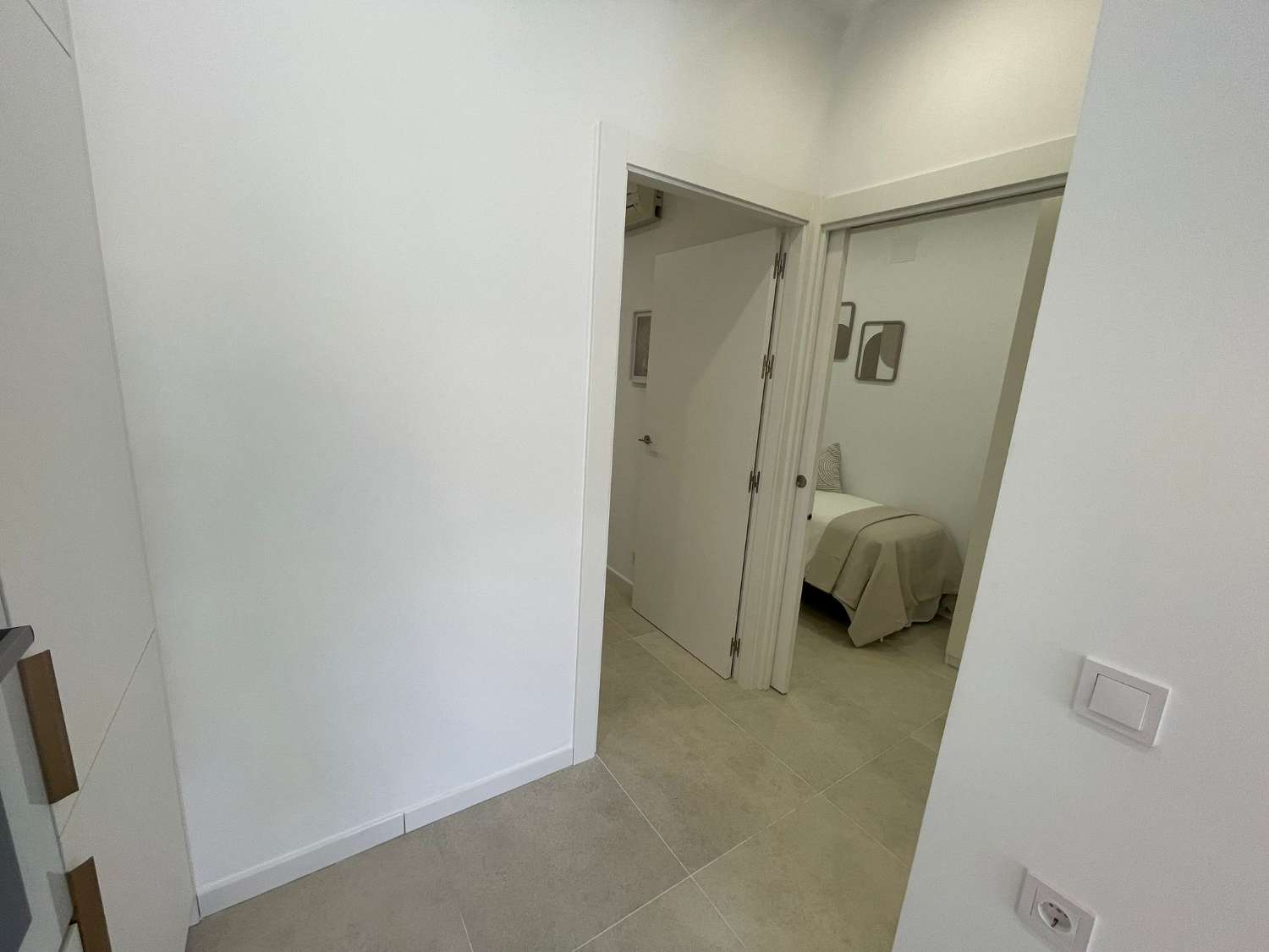 RENOVATED 2 BEDROOM BUNGALOW IN EL CHAPARRAL, TORREVIEJA