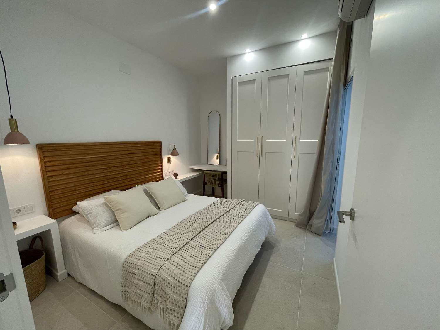 RENOVATED 2 BEDROOM BUNGALOW IN EL CHAPARRAL, TORREVIEJA