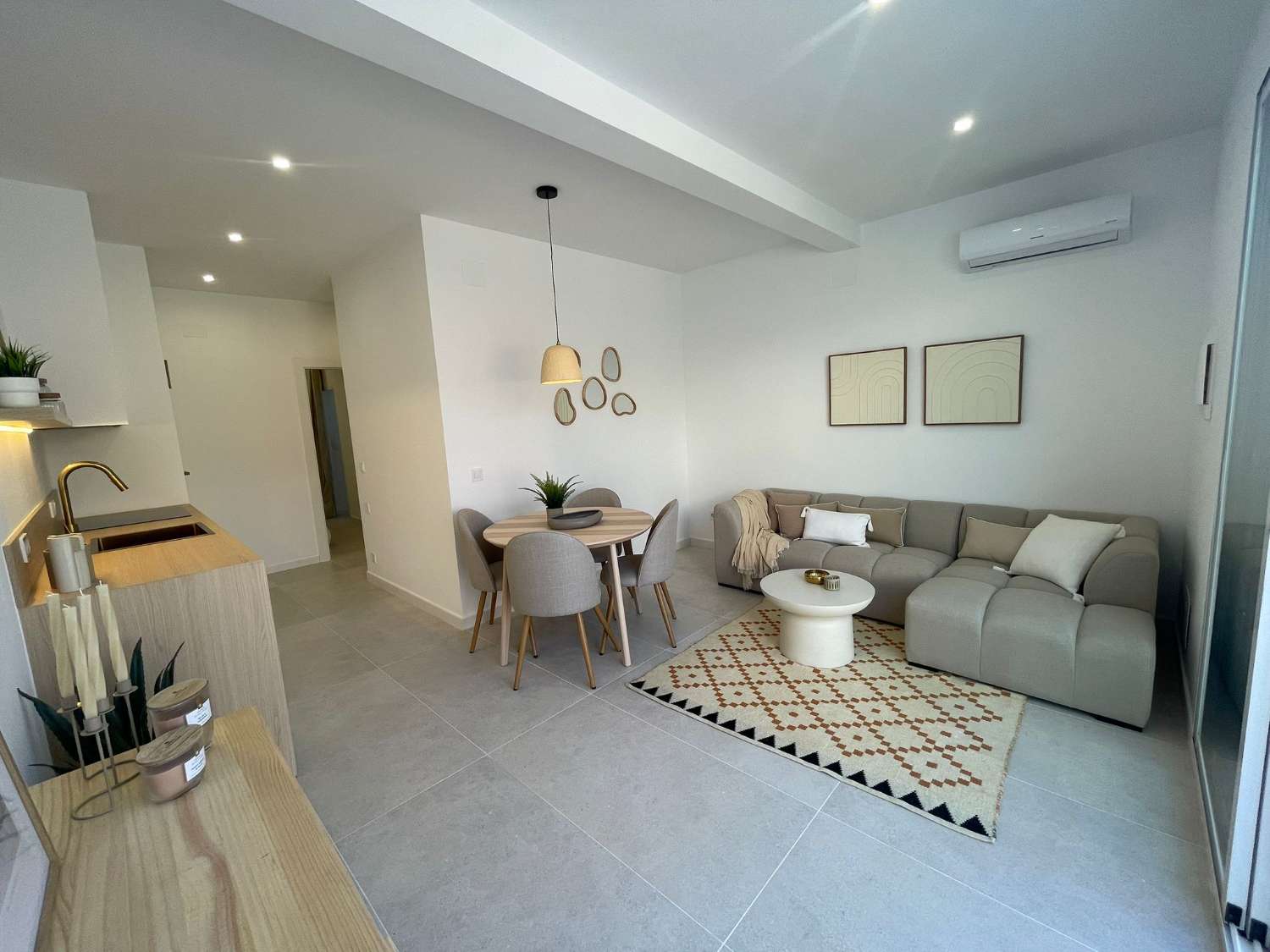 RENOVATED 2 BEDROOM BUNGALOW IN EL CHAPARRAL, TORREVIEJA