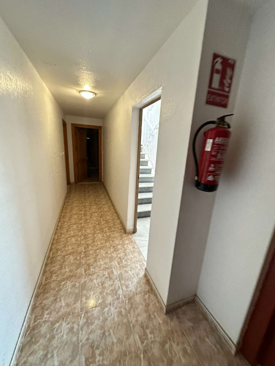 VERY BRIGHT 2 BEDROOM APARTMENT WITH POOL IN NUEVA TORREVIEJA