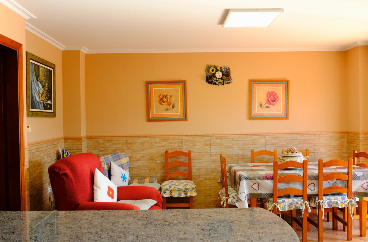 ЕКСКЛЮЗИВНА ФІНКА З ВІЛЛОЮ, БАСЕЙНОМ І ЛИМОННОЮ ПЛАНТАЦІЄЮ В КОРРЕНТІАС-МЕДІАС, ОРІУЕЛА