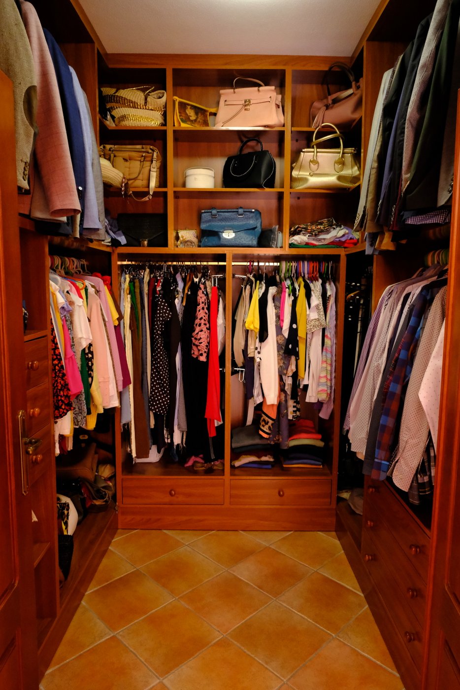 ЕКСКЛЮЗИВНА ФІНКА З ВІЛЛОЮ, БАСЕЙНОМ І ЛИМОННОЮ ПЛАНТАЦІЄЮ В КОРРЕНТІАС-МЕДІАС, ОРІУЕЛА