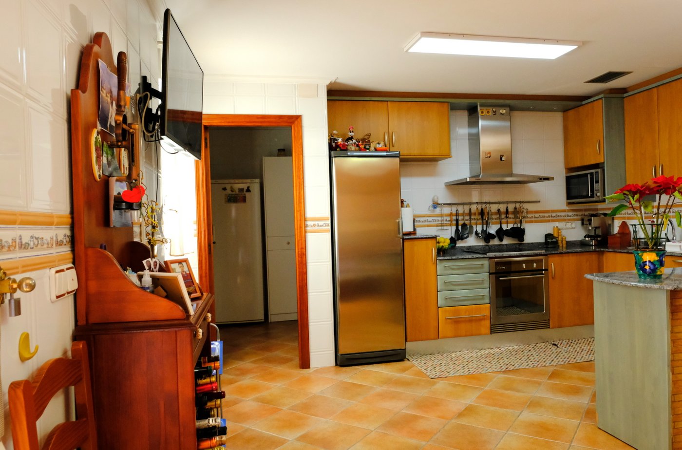 ЕКСКЛЮЗИВНА ФІНКА З ВІЛЛОЮ, БАСЕЙНОМ І ЛИМОННОЮ ПЛАНТАЦІЄЮ В КОРРЕНТІАС-МЕДІАС, ОРІУЕЛА