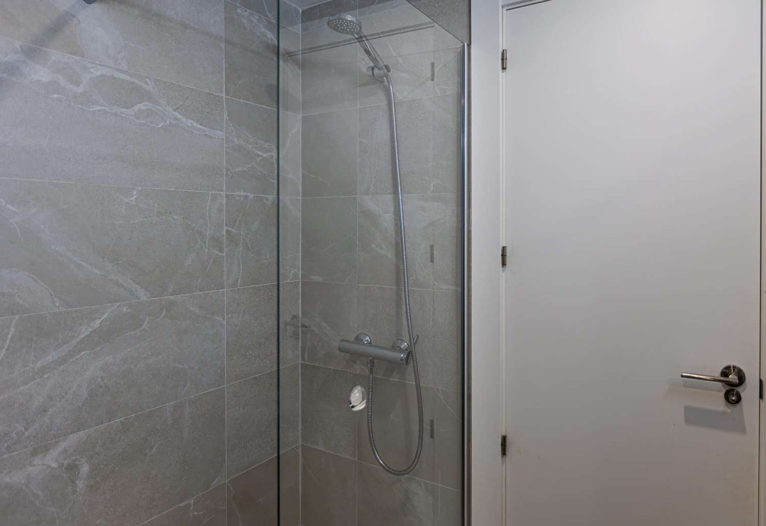 RENOVATED 3 BEDROOM TOWNHOUSE WITH SOLARIUM IN NUEVA TORREVIEJA