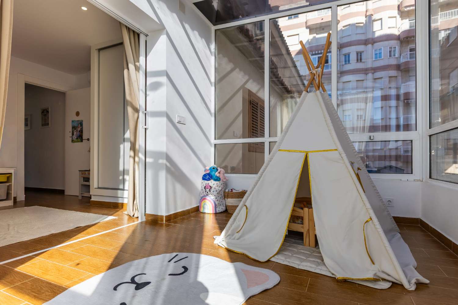 RENOVATED 3 BEDROOM TOWNHOUSE WITH SOLARIUM IN NUEVA TORREVIEJA