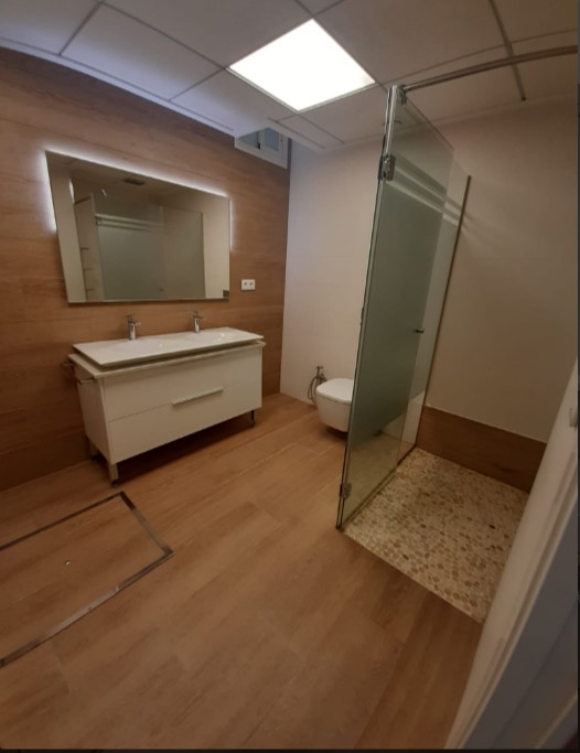 РОЗКІШНА ВІЛЛА З ПАНОРАМНИМ ВИДОМ НА МОРЕ ТА ПРИВАТНИМ БАСЕЙНОМ