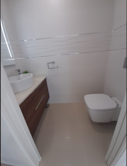 РОЗКІШНА ВІЛЛА З ПАНОРАМНИМ ВИДОМ НА МОРЕ ТА ПРИВАТНИМ БАСЕЙНОМ