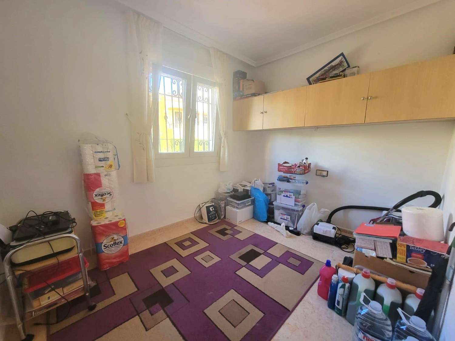 VILLA ADOSADA EN PLANTA BAJA CON GRAN JARDÍN, SOLÁRIUM Y PISCINA EN LOS MONTESINOS