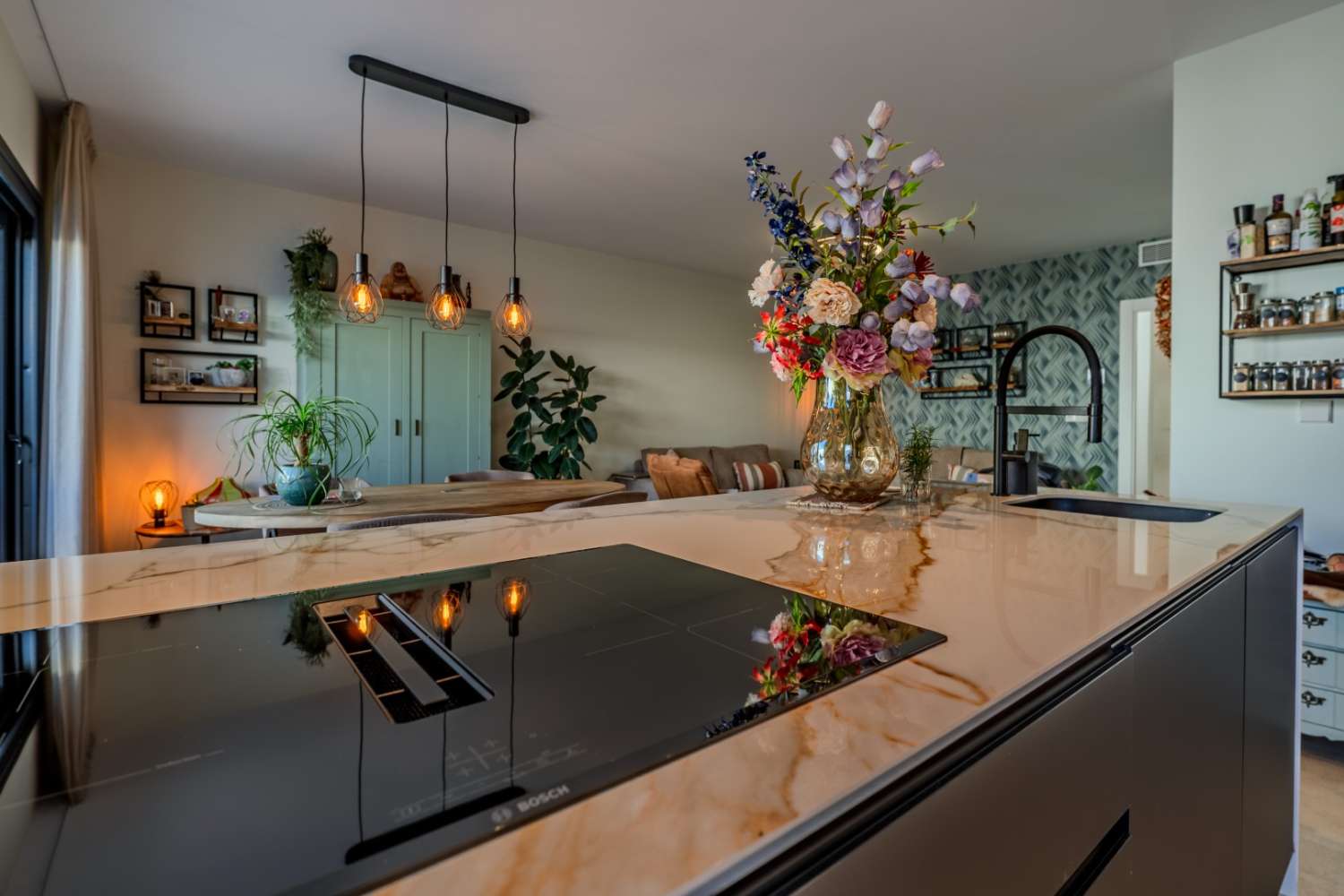 СУЧАСНА ОКРЕМА ВІЛЛА З ПРИВАТНИМ БАСЕЙНОМ БІЛЯ ПЛЯЖУ В ЛО ПАГАН