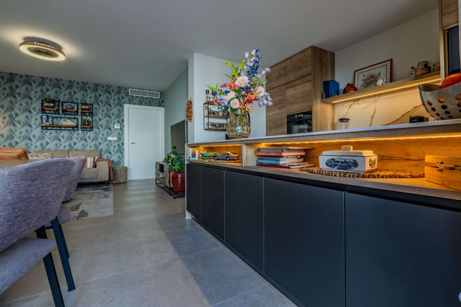 СУЧАСНА ОКРЕМА ВІЛЛА З ПРИВАТНИМ БАСЕЙНОМ БІЛЯ ПЛЯЖУ В ЛО ПАГАН