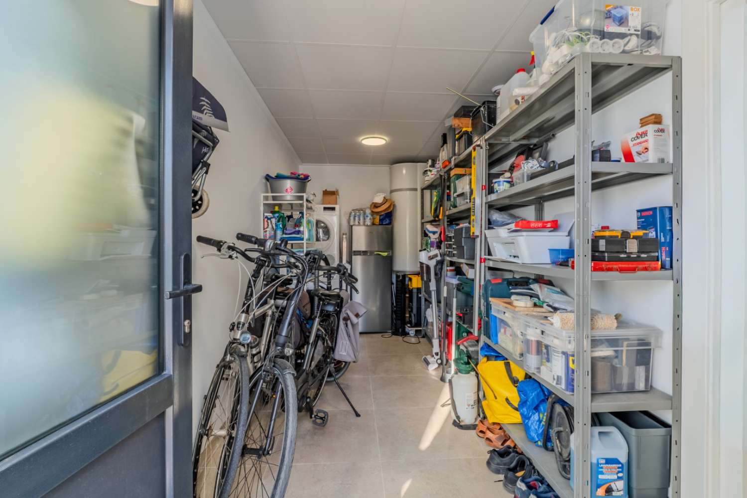 СУЧАСНА ОКРЕМА ВІЛЛА З ПРИВАТНИМ БАСЕЙНОМ БІЛЯ ПЛЯЖУ В ЛО ПАГАН