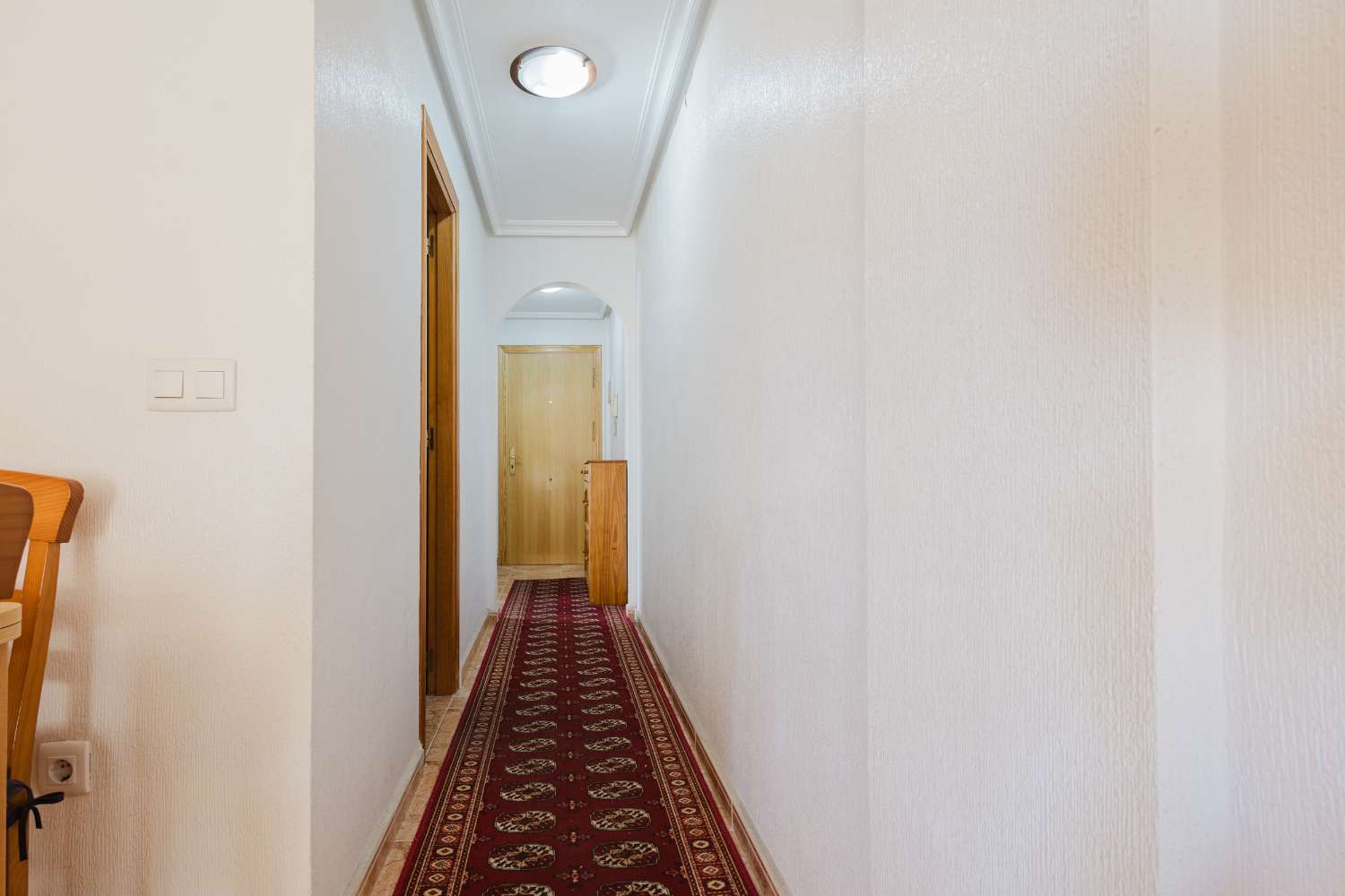 APARTAMENTO EN TORREVIEJA SEGUNDA PLANTA, LISTO PARA ENTRAR A VIVIR CERCA DE LA PLAYA