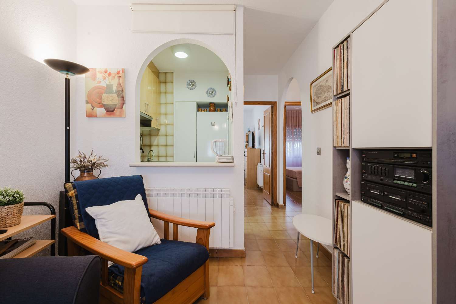 BUNGALOW EN TORREVIEJA A PASOS DEL MAR CON JARDÍN Y PISCINA