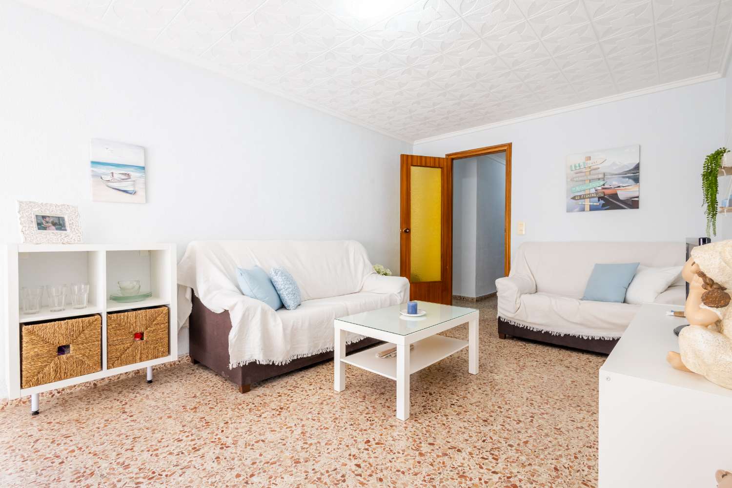 APARTAMENTO EN TORREVIEJA ZONA ACEQUIÓN, CERCA DE LA PLAYA CON TERRAZA Y GARAGE OPCIONAL