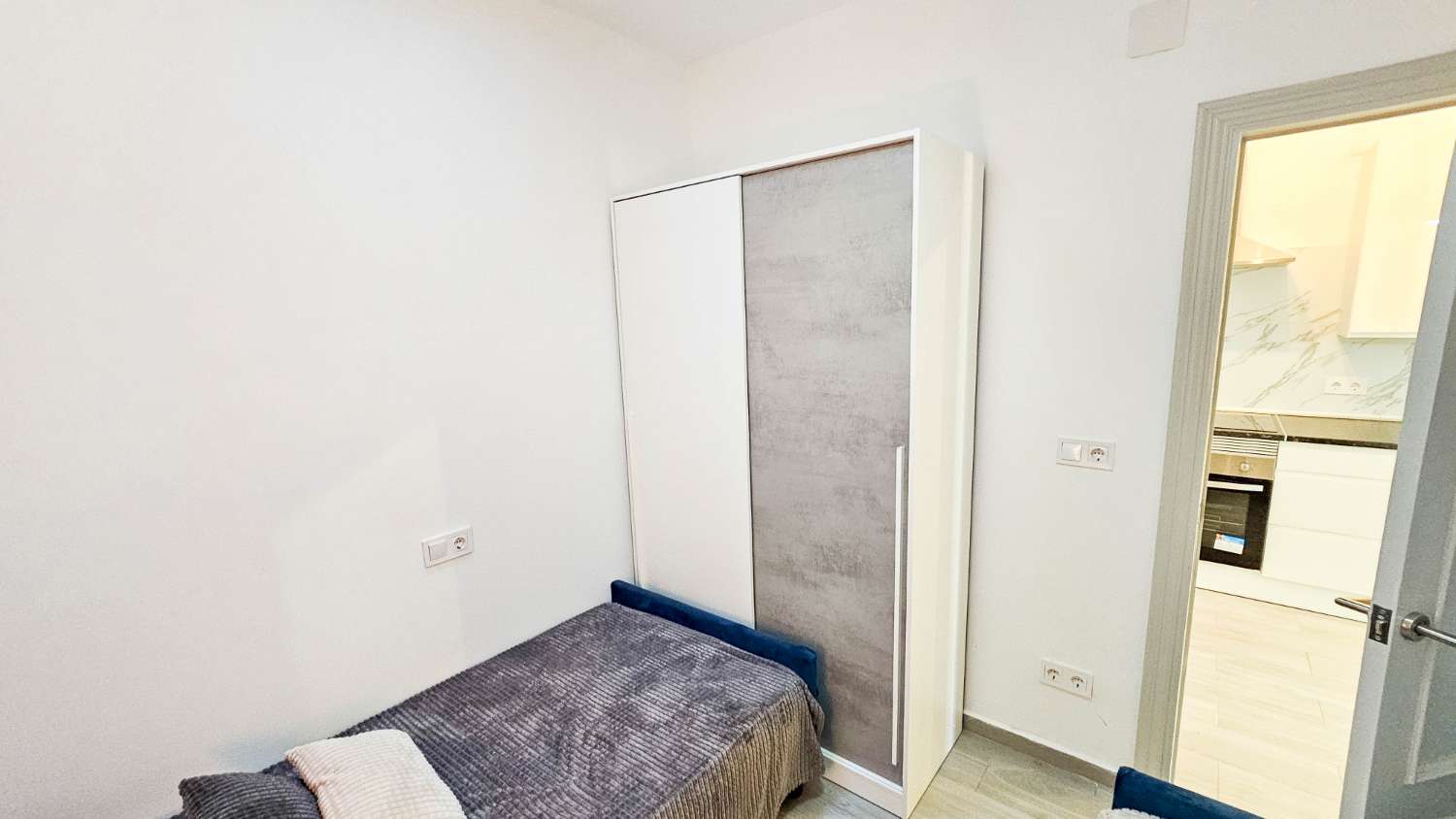 CASA TOTALMENTE REFORMADA CON PARCELA PRIVADA Y OPCIÓN DE PISCINA CERCA DE TORREVIEJA