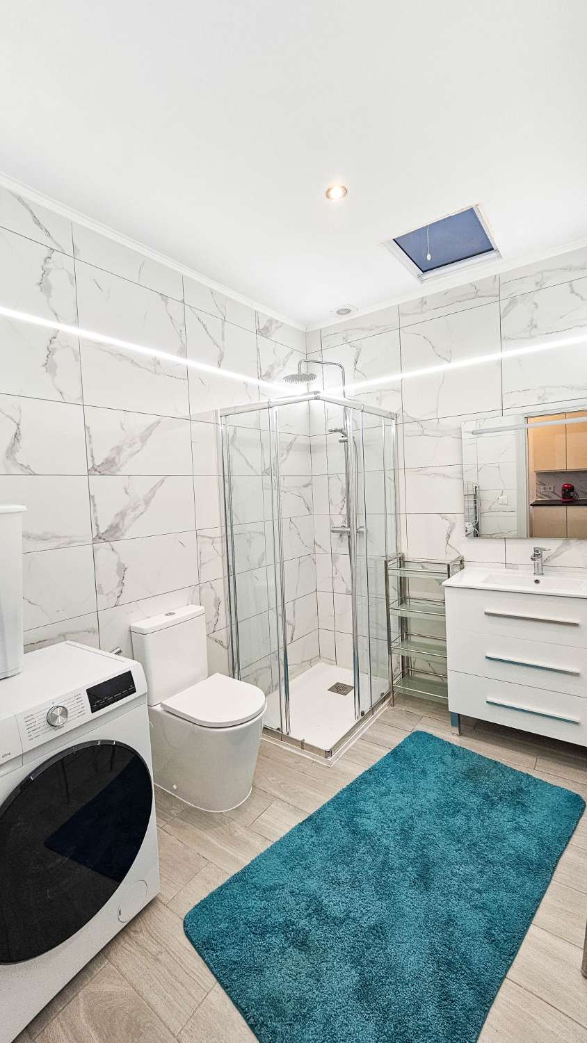 CASA TOTALMENTE REFORMADA CON PARCELA PRIVADA Y OPCIÓN DE PISCINA CERCA DE TORREVIEJA