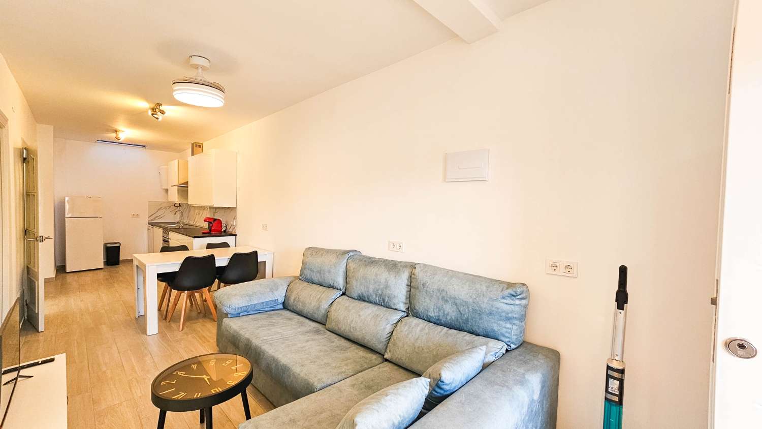 CASA TOTALMENTE REFORMADA CON PARCELA PRIVADA Y OPCIÓN DE PISCINA CERCA DE TORREVIEJA