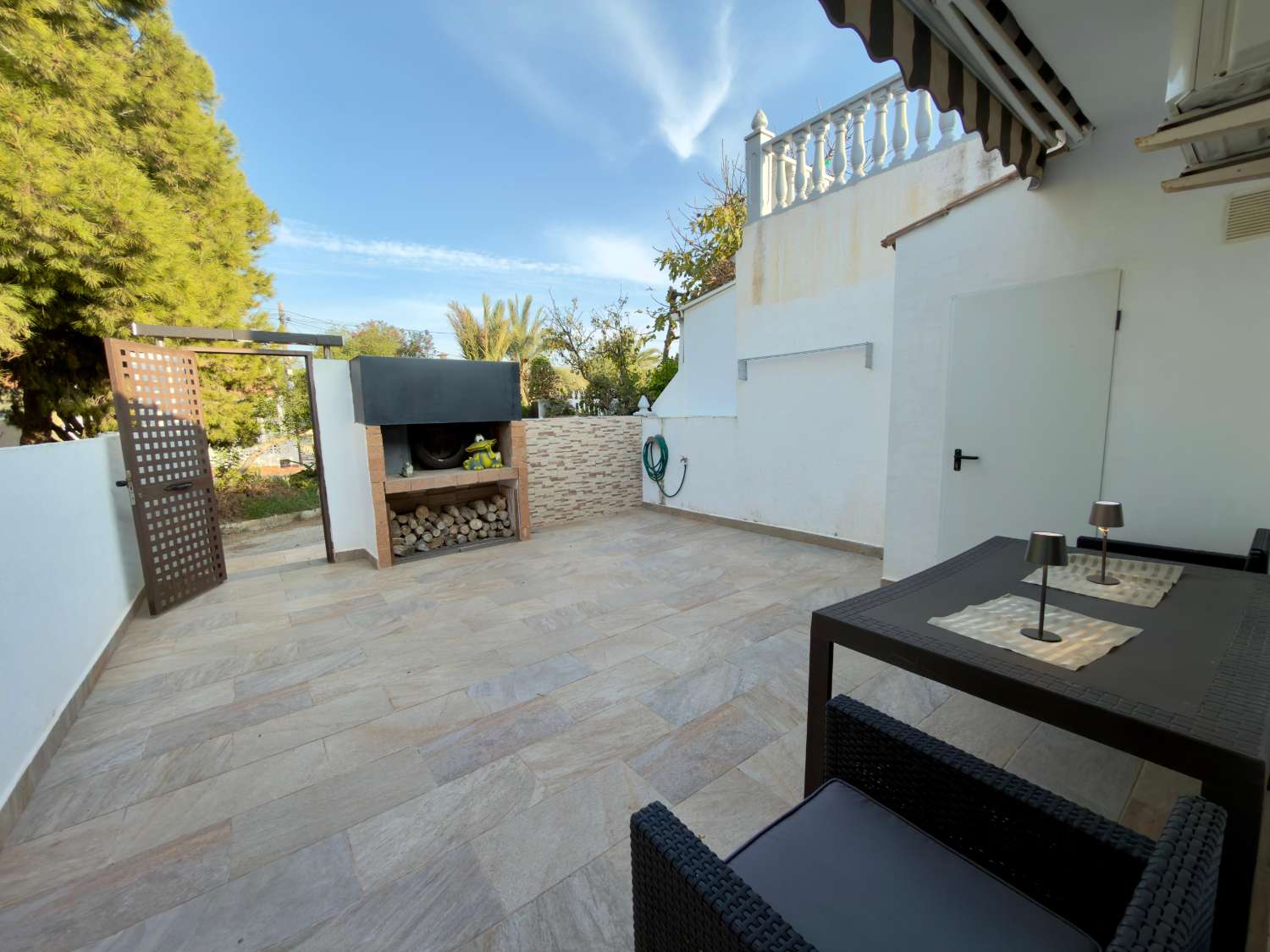 RENOVATED 2-BEDROOM BUNGALOW WITH PATIO AND TERRACE IN URB. TURRET II