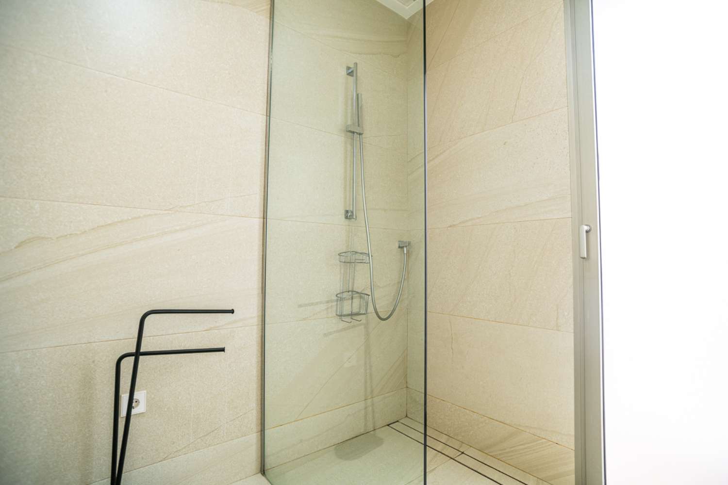 EXCLUSIVA VILLA INDEPENDIENTE EN LAS COLINAS GOLF, ORIHUELA COSTA