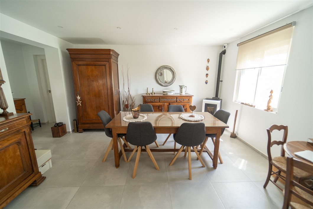 EKSKLUSIV RENOVERT VILLA MED BASSENG OG UTSIKT I LA SIESTA, TORREVIEJA