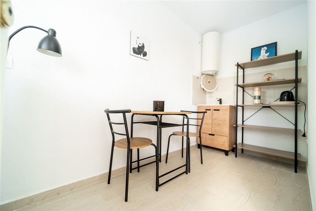 EKSKLUSIV RENOVERT VILLA MED BASSENG OG UTSIKT I LA SIESTA, TORREVIEJA