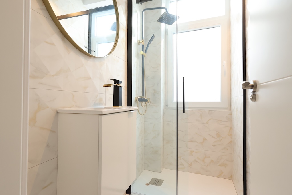 ZREKONSTRUOVANÝ BYT U MOŘE V LA MATA S TERASOU A VÝTAHEM