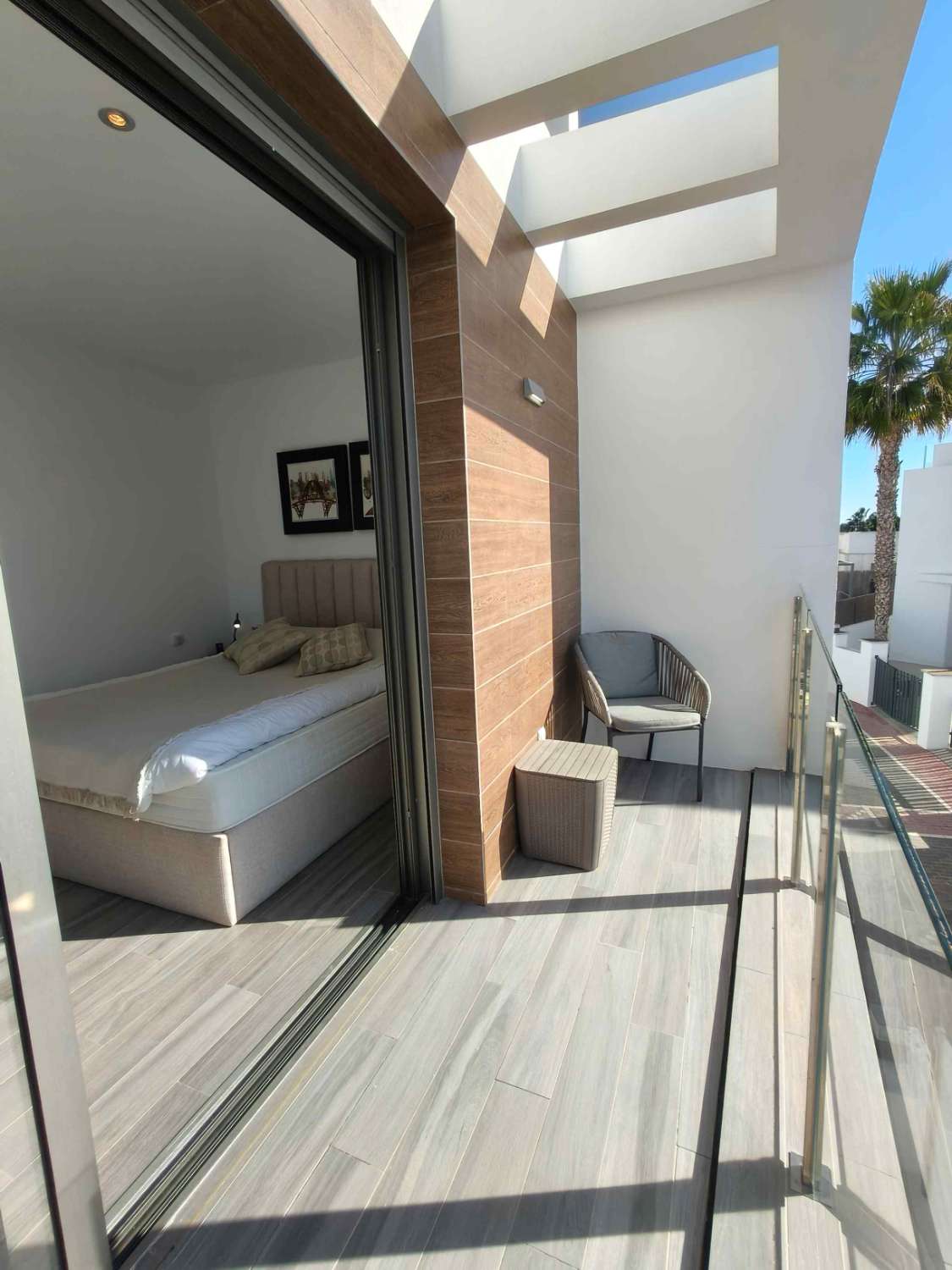 MODERN LUXURY VILLA WITH PRIVATE POOL IN GUARDED URBANIZATION