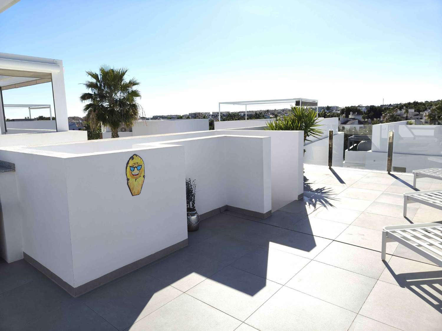 MODERN LUXURY VILLA WITH PRIVATE POOL IN GUARDED URBANIZATION