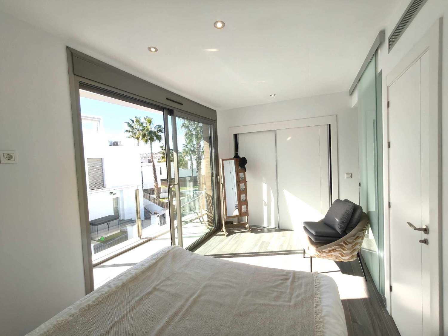 MODERN LUXURY VILLA WITH PRIVATE POOL IN GUARDED URBANIZATION