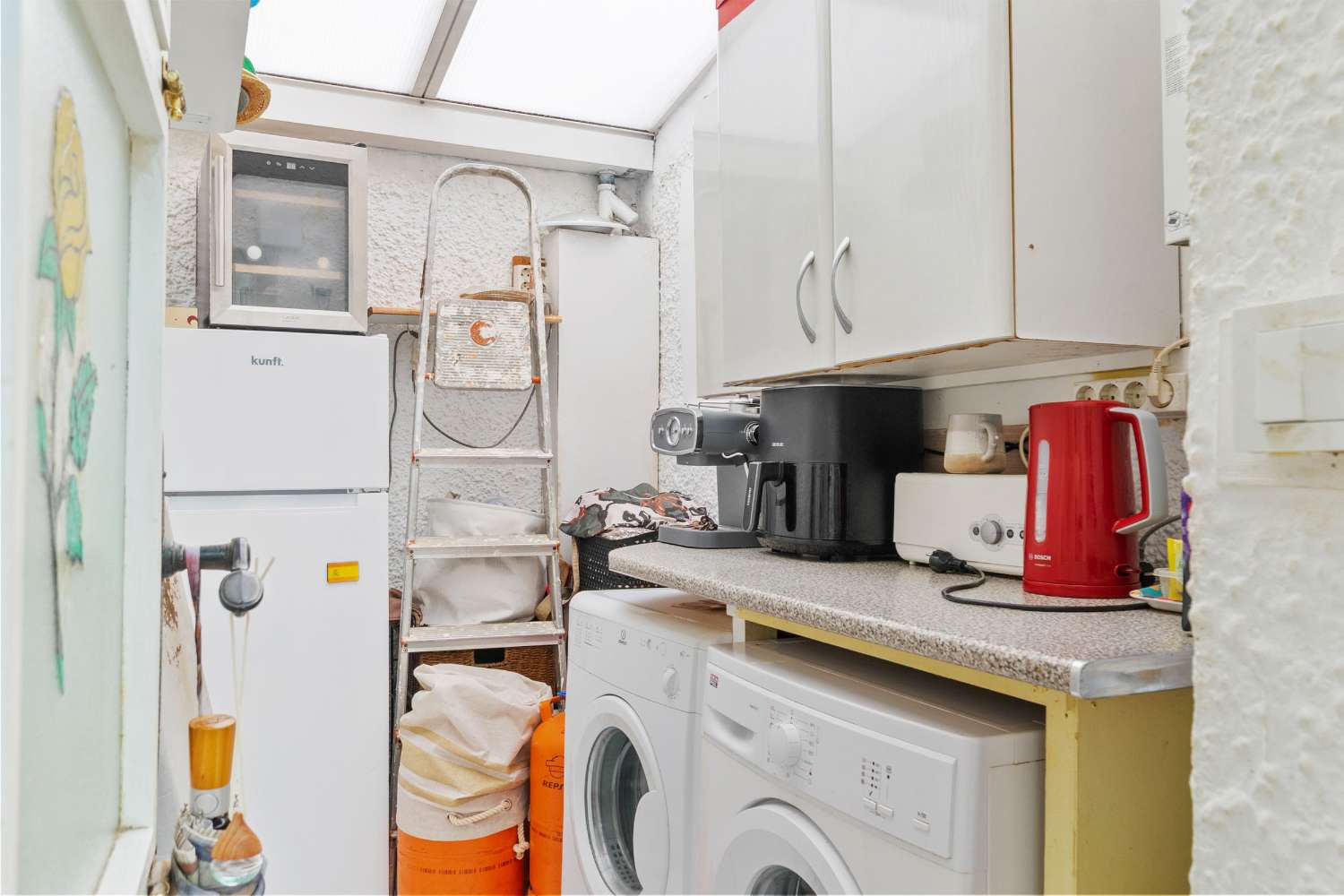 RÆKKEHUS I CALAS BLANCAS TÆT PÅ STRANDEN OG CENTRUM AF TORREVIEJA