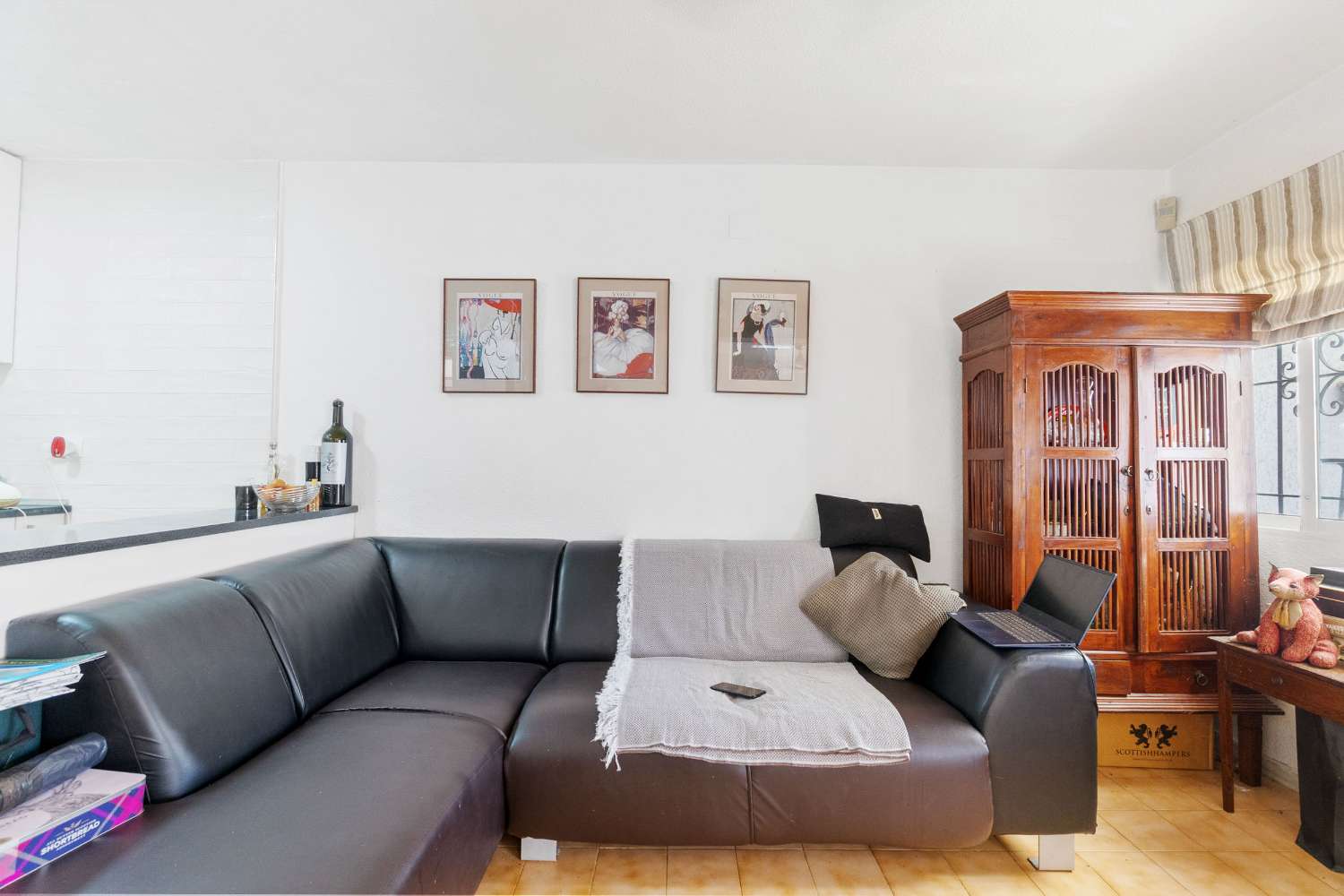 RÆKKEHUS I CALAS BLANCAS TÆT PÅ STRANDEN OG CENTRUM AF TORREVIEJA