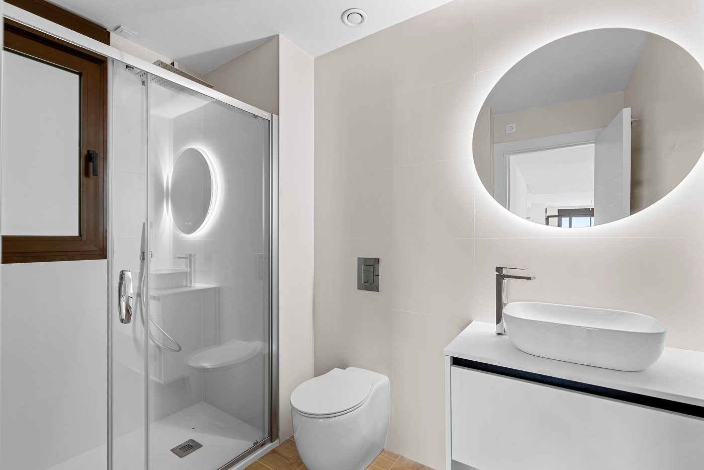 EXKLUZIVNĚ NOVÝ PENTHOUSE VE VILLAMARTINU S PRIVÁTNÍM SOLÁRIEM