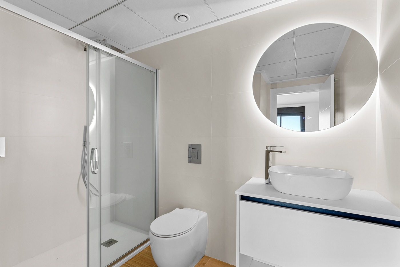 EXKLUZIVNĚ NOVÝ PENTHOUSE VE VILLAMARTINU S PRIVÁTNÍM SOLÁRIEM