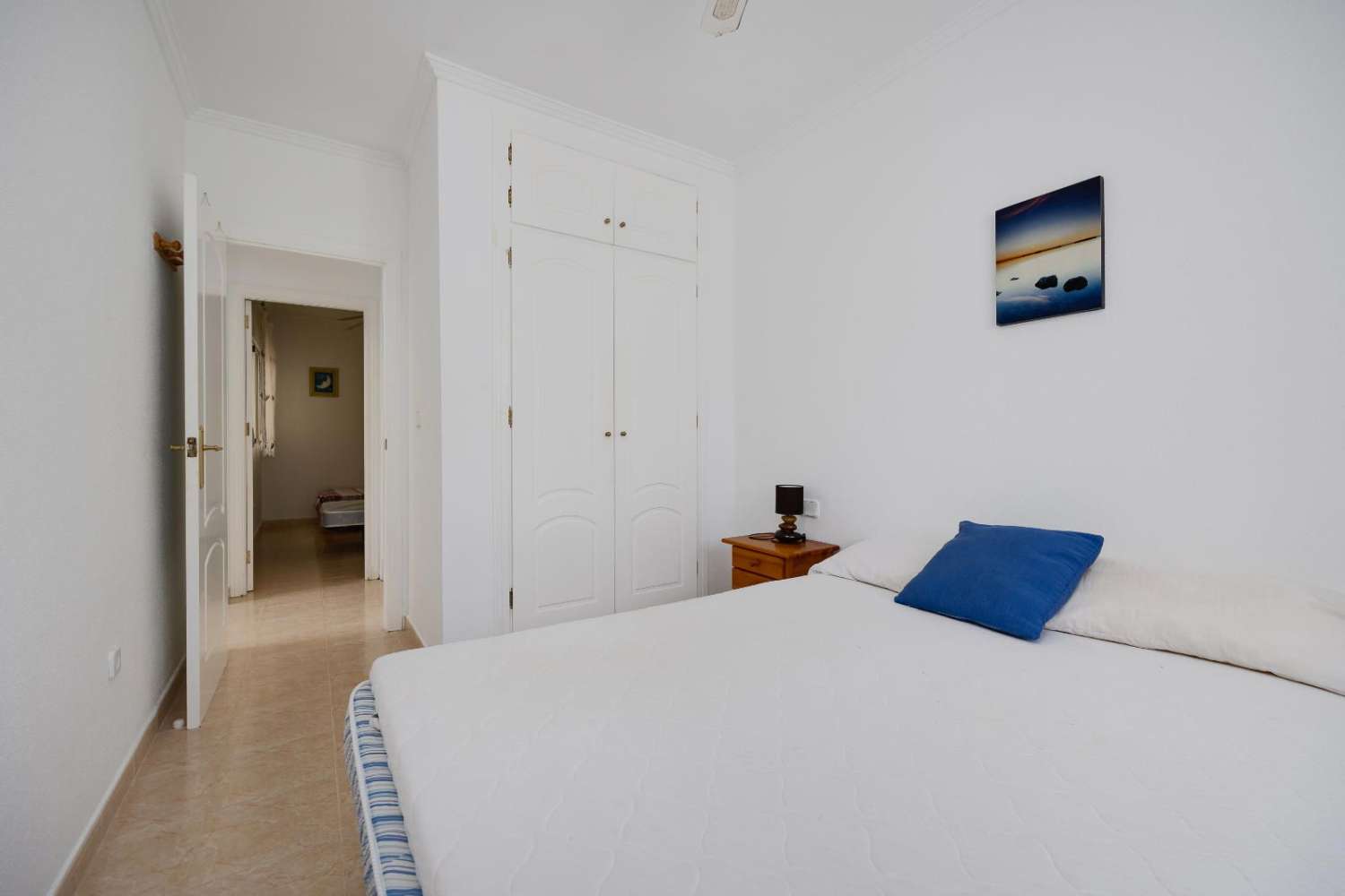 BUNGALOW EN PLANTA BAJA CON JARDÍN Y PISCINA COMUNITARIA