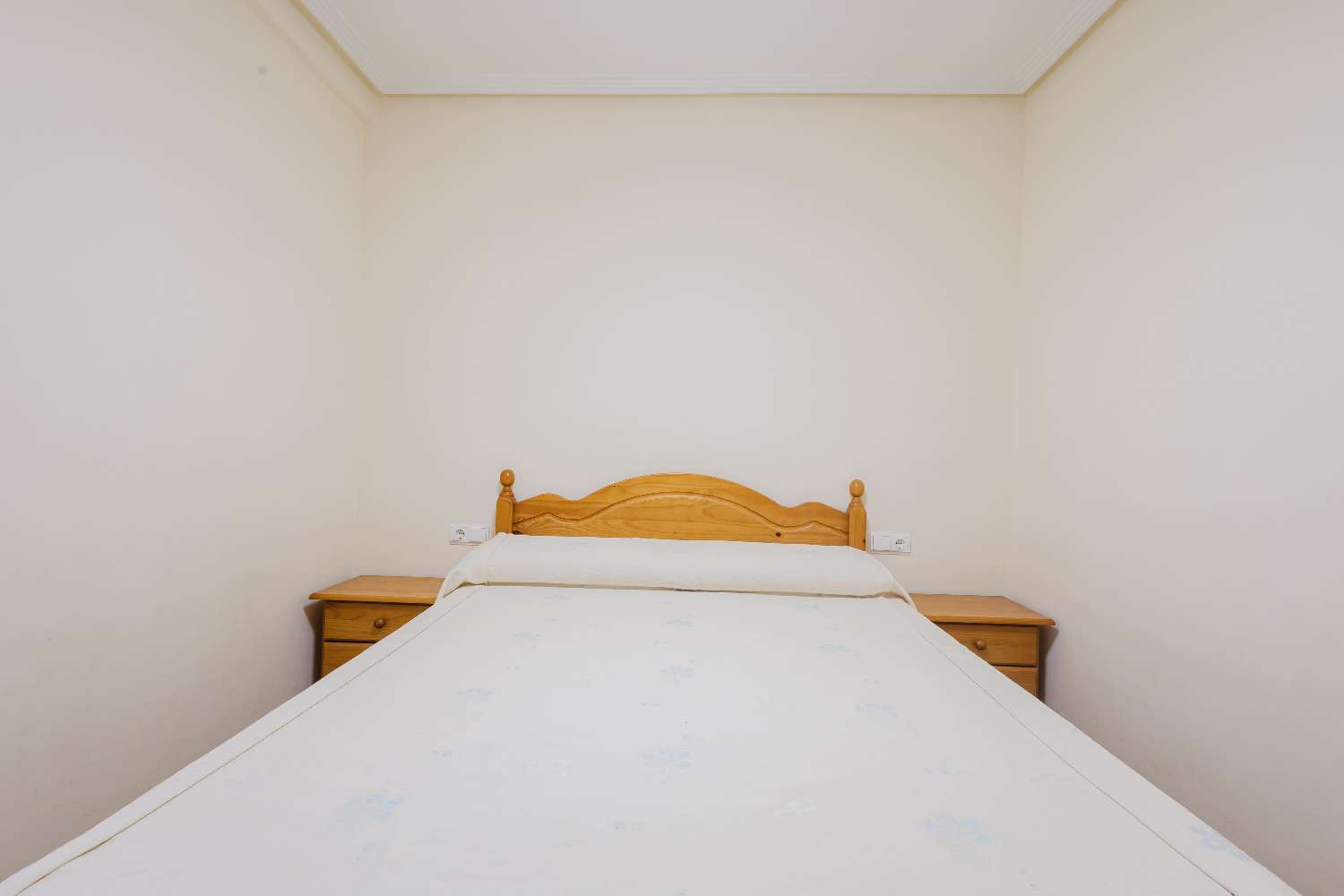 BUNGALOW A 50 METROS DEL MAR CON JARDÍN PRIVADO Y GARAJE EN LA MATA