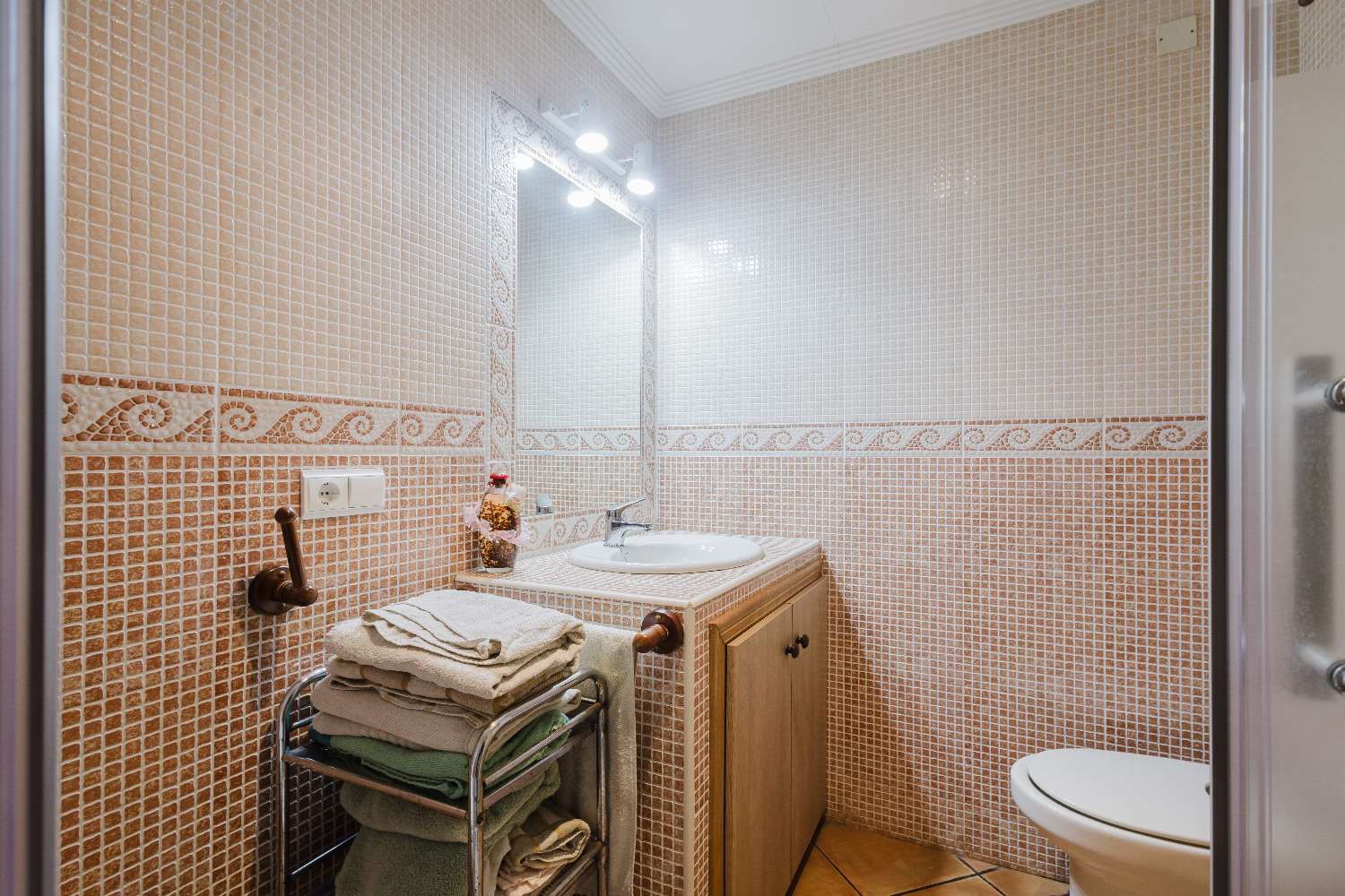 BUNGALOW A 50 METROS DEL MAR CON JARDÍN PRIVADO Y GARAJE EN LA MATA