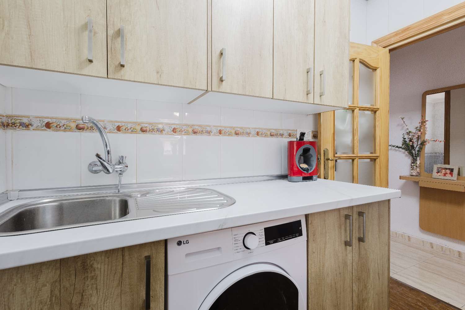 APARTAMENTO CON VISTAS AL MAR Y ORIENTACIÓN SUR EN TORREVIEJA