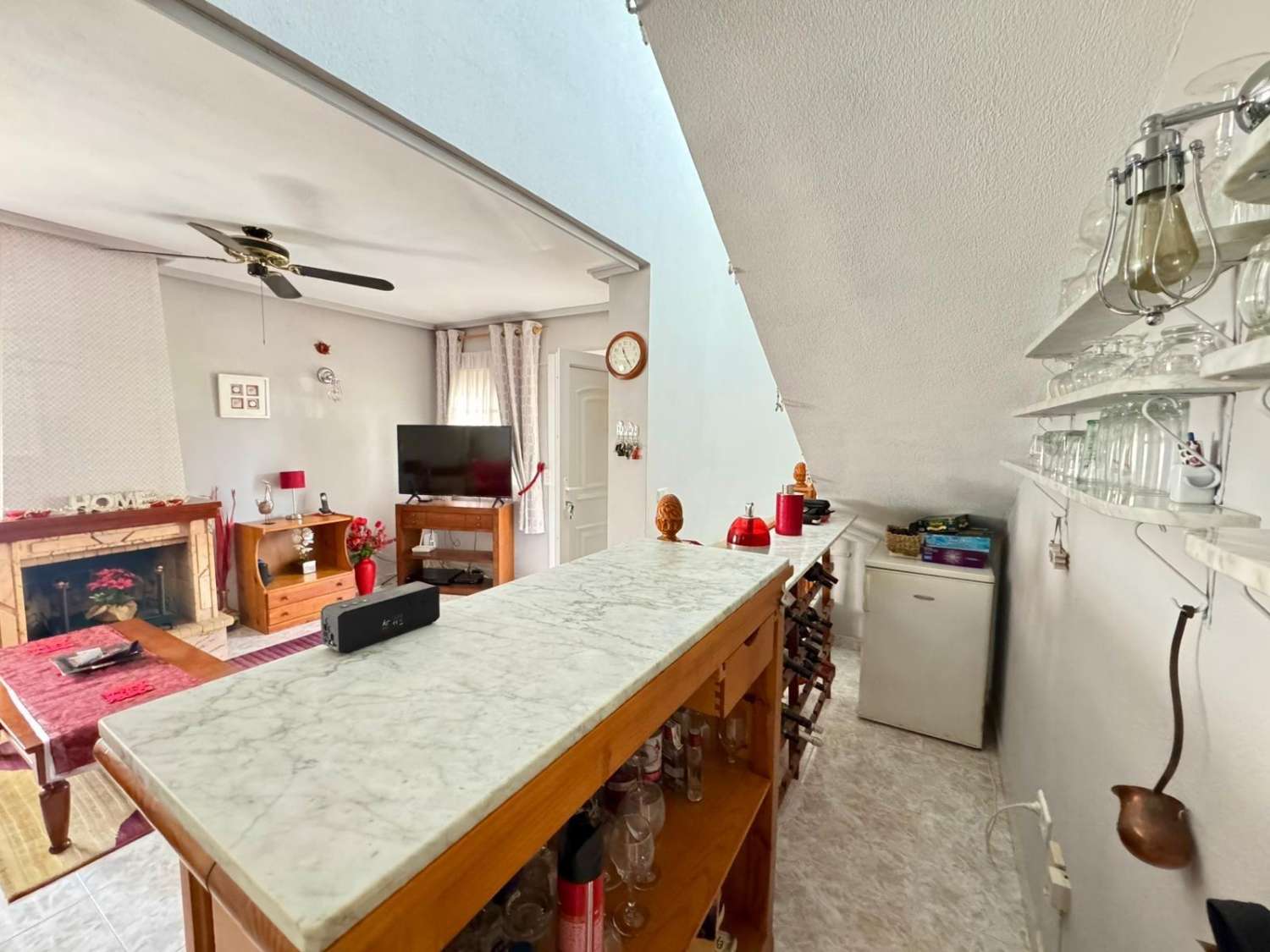 OPORTUNIDAD EN LOS ALTOS – VIVIENDA INDEPENDIENTE CON JARDÍN Y PISCINA A POCOS MINUTOS DE LA PLAYA