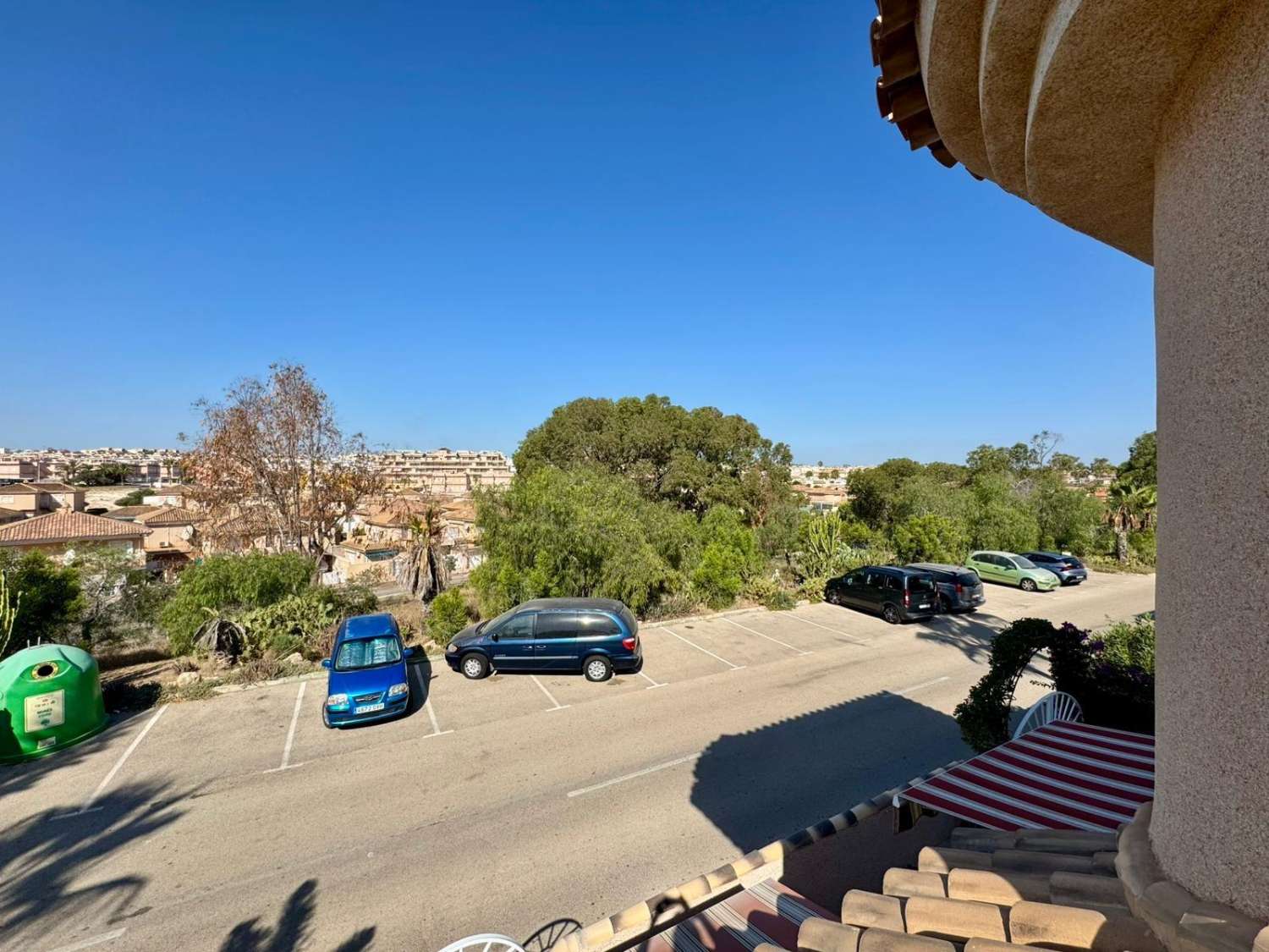 OPORTUNIDAD EN LOS ALTOS – VIVIENDA INDEPENDIENTE CON JARDÍN Y PISCINA A POCOS MINUTOS DE LA PLAYA