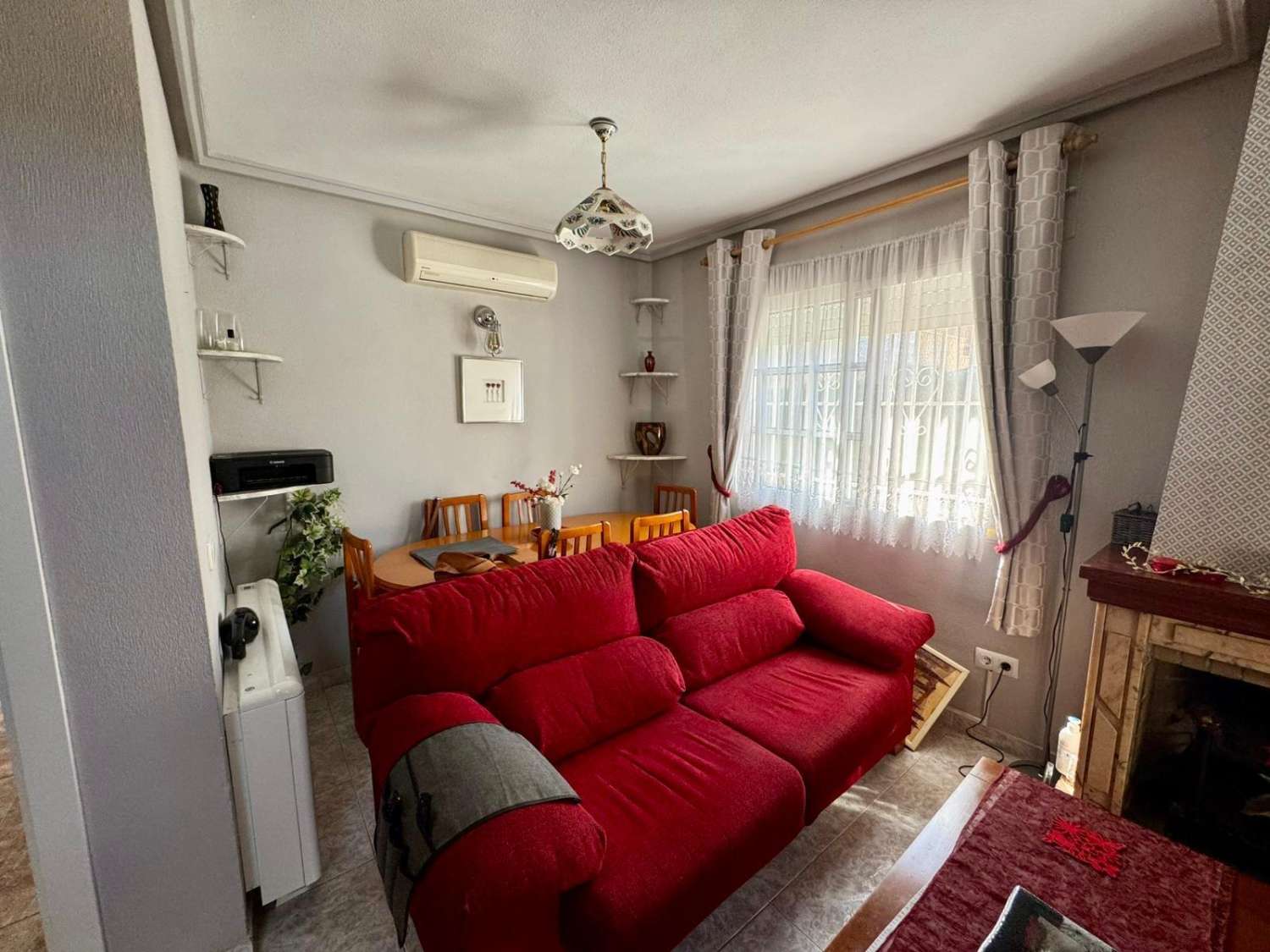 OPORTUNIDAD EN LOS ALTOS – VIVIENDA INDEPENDIENTE CON JARDÍN Y PISCINA A POCOS MINUTOS DE LA PLAYA