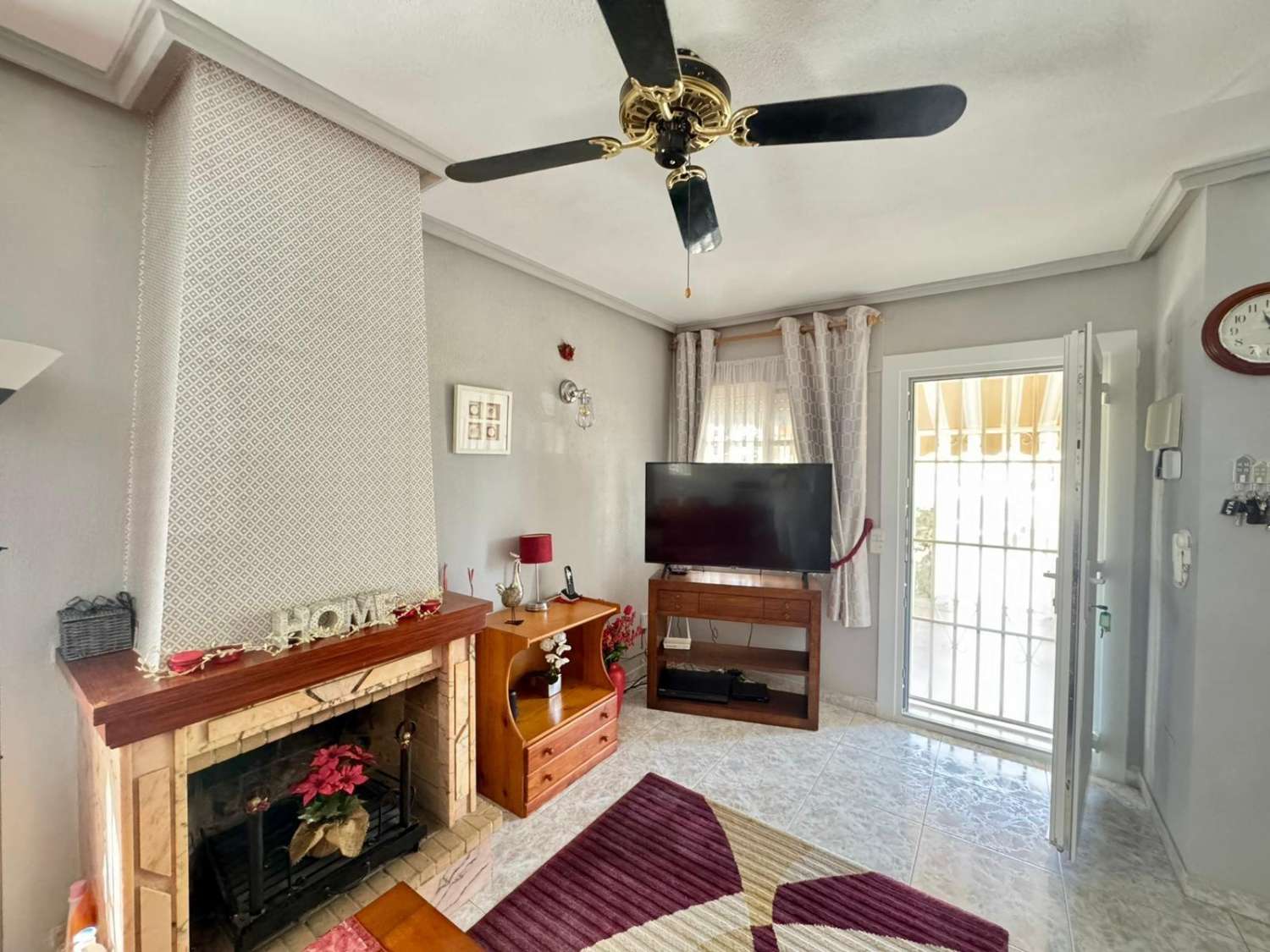 OPORTUNIDAD EN LOS ALTOS – VIVIENDA INDEPENDIENTE CON JARDÍN Y PISCINA A POCOS MINUTOS DE LA PLAYA