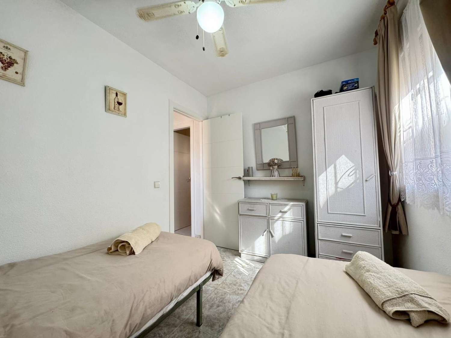 OPORTUNIDAD EN LOS ALTOS – VIVIENDA INDEPENDIENTE CON JARDÍN Y PISCINA A POCOS MINUTOS DE LA PLAYA