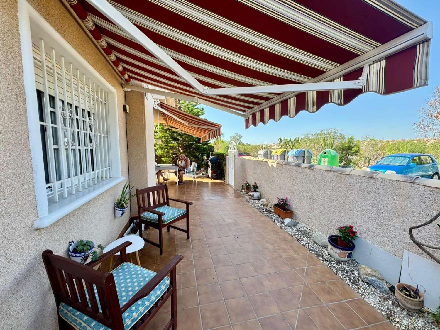 OPORTUNIDAD EN LOS ALTOS – VIVIENDA INDEPENDIENTE CON JARDÍN Y PISCINA A POCOS MINUTOS DE LA PLAYA