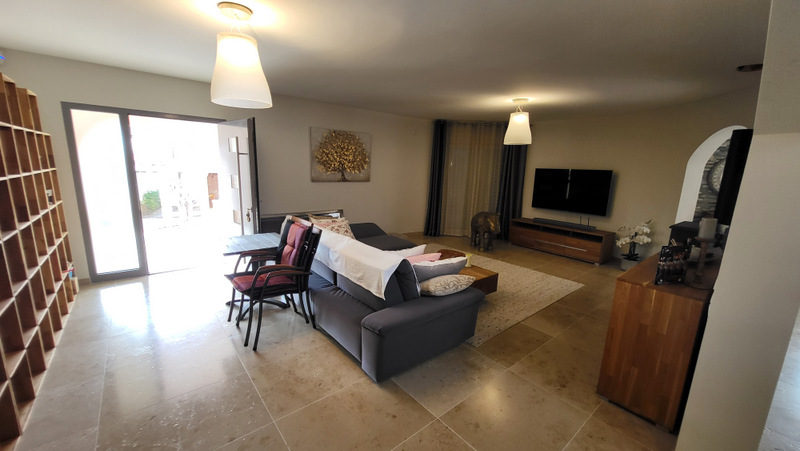 ESPECTACULAR VILLA DE LUJO EN CIUDAD QUESADA – ROJALES CON PISCINA Y JARDÍN PRIVADO