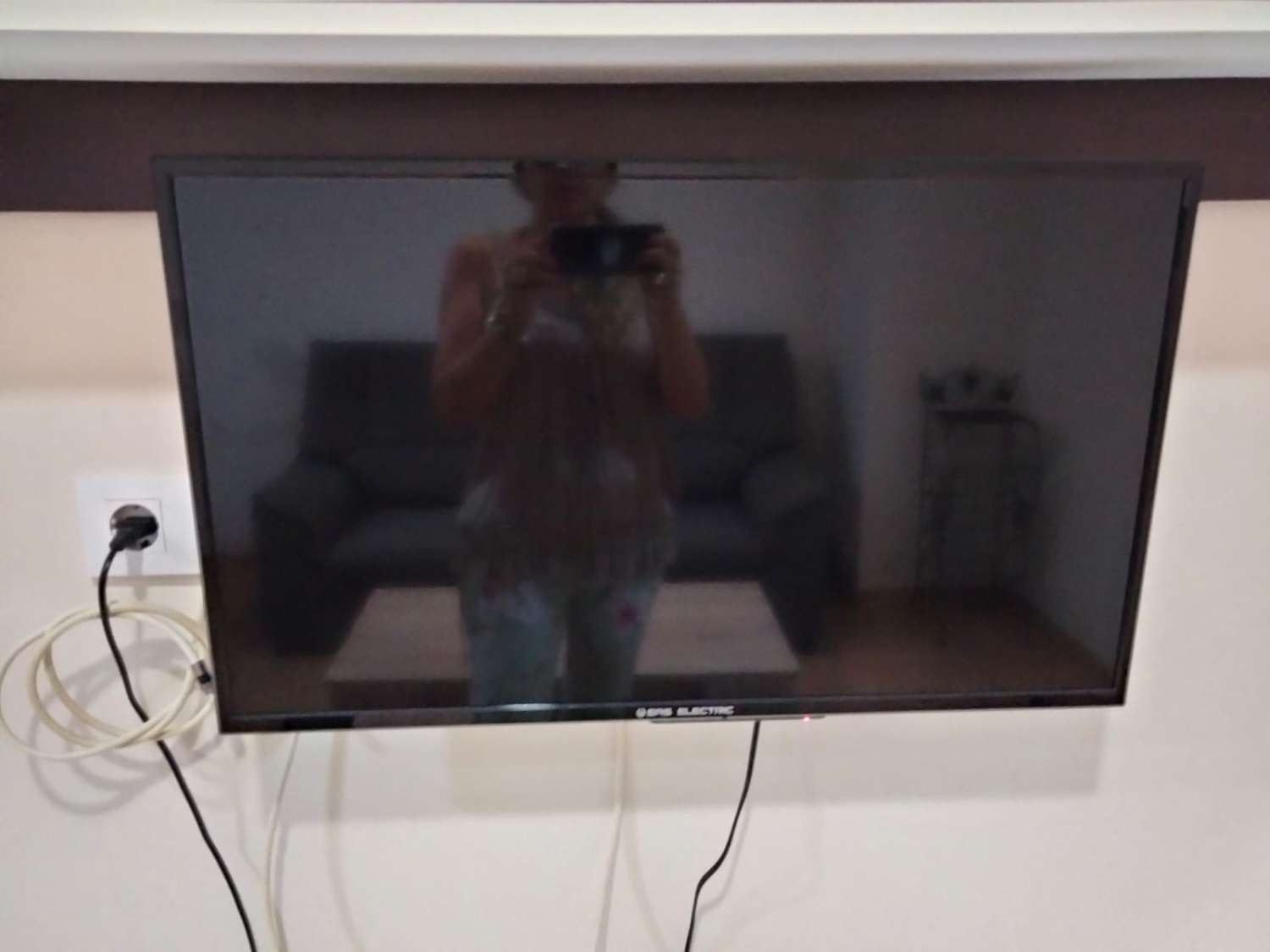 EDIFICIO REFORMADO EN PLENO CENTRO DE ALICANTE CON 8 VIVIENDAS