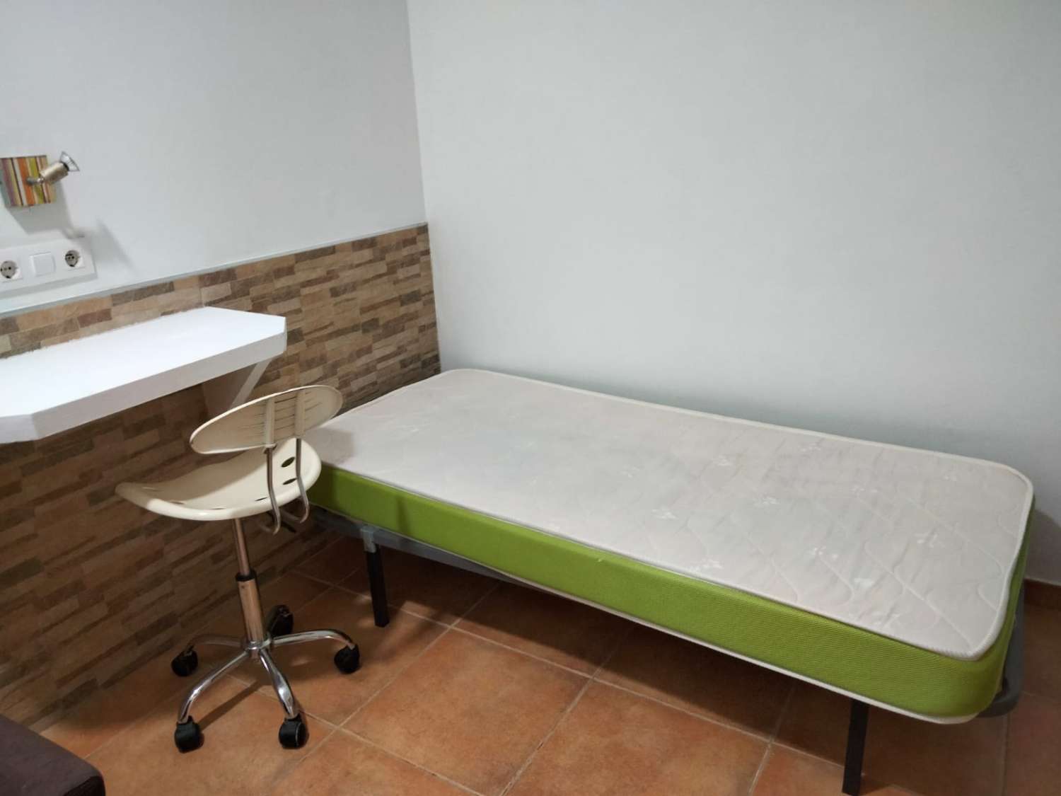 EDIFICIO REFORMADO EN PLENO CENTRO DE ALICANTE CON 8 VIVIENDAS