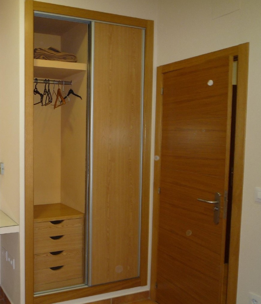 EDIFICIO REFORMADO EN PLENO CENTRO DE ALICANTE CON 8 VIVIENDAS