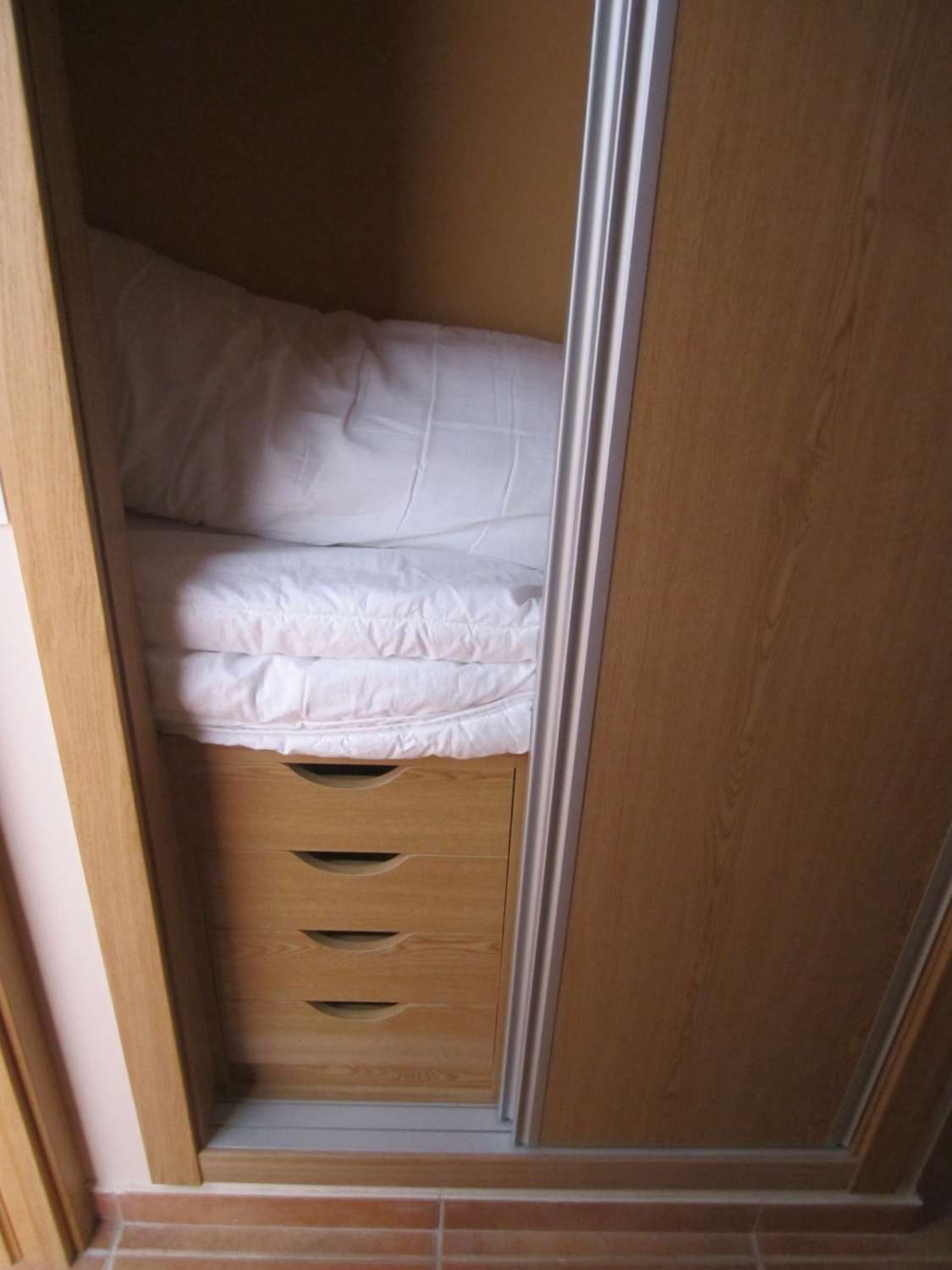 EDIFICIO REFORMADO EN PLENO CENTRO DE ALICANTE CON 8 VIVIENDAS